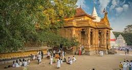 Kalaniya Temple Colombo City Tour